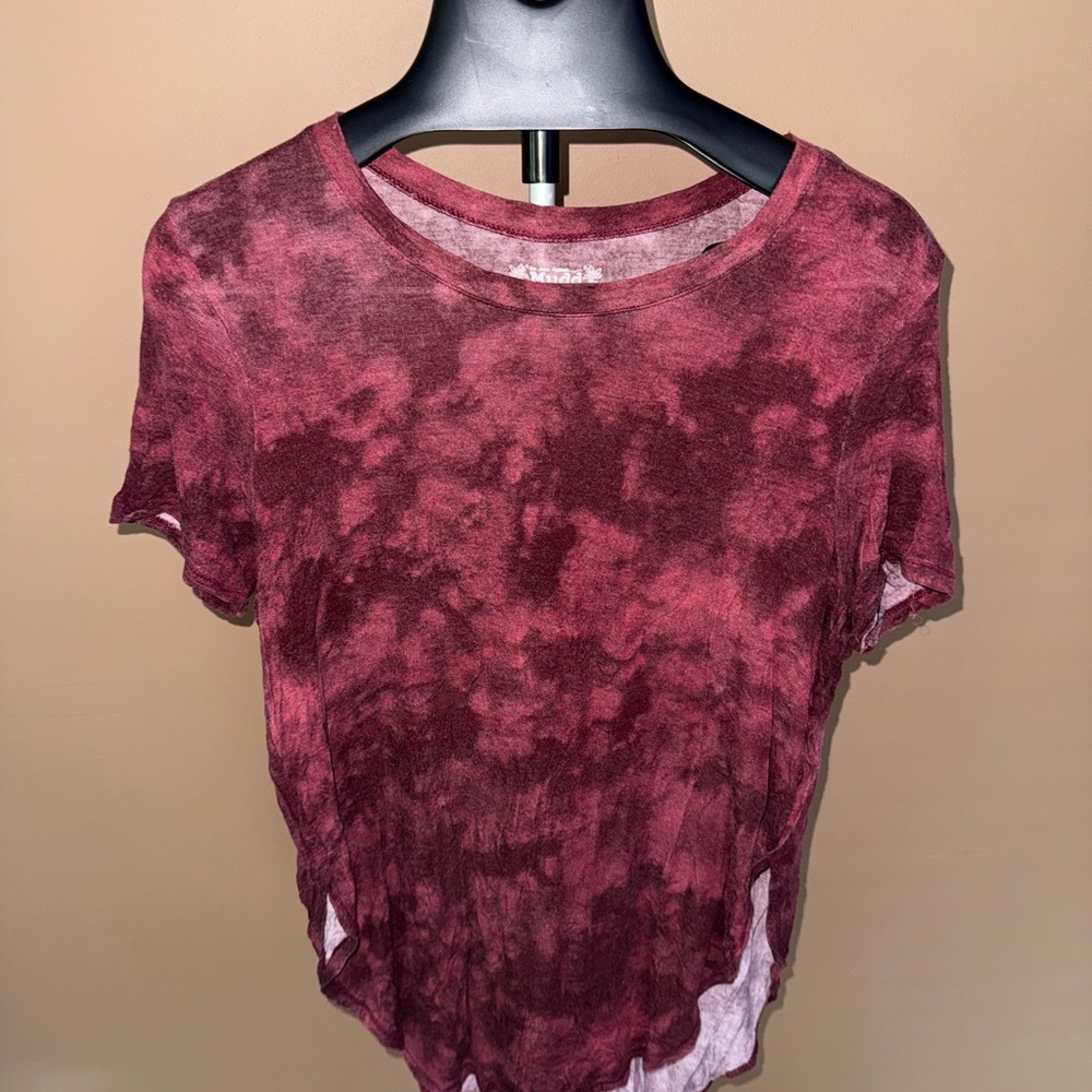 Mudd Maroon Tie-Dye Short Sleeve Tee